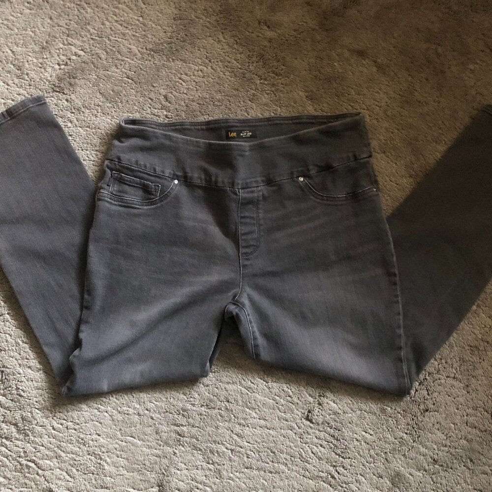 Lee Gray Jeans, 16 short.